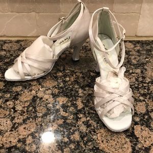 Dance-Dyeable Multiple Strap Satin Shoes (8)